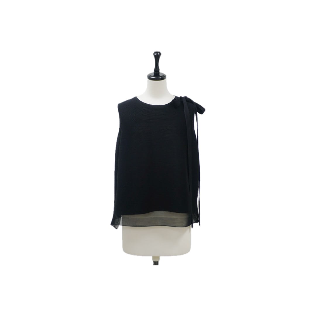 Pleats shoulder ribbon blouse