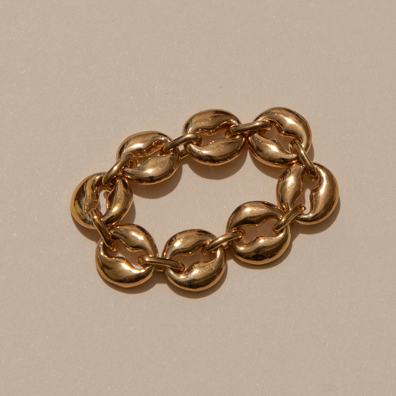 8hole ring Medium Gold | FLYNK