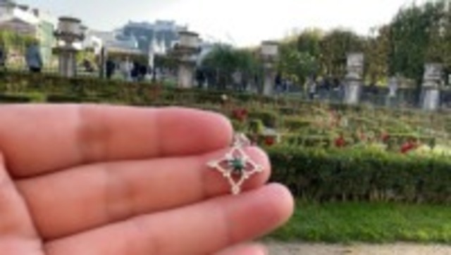 【ミラベル庭園にてアチューメント】お花のようなスターの形　マラカイト入り　シルバーペンダント　（チェーンつき）　6185*241109