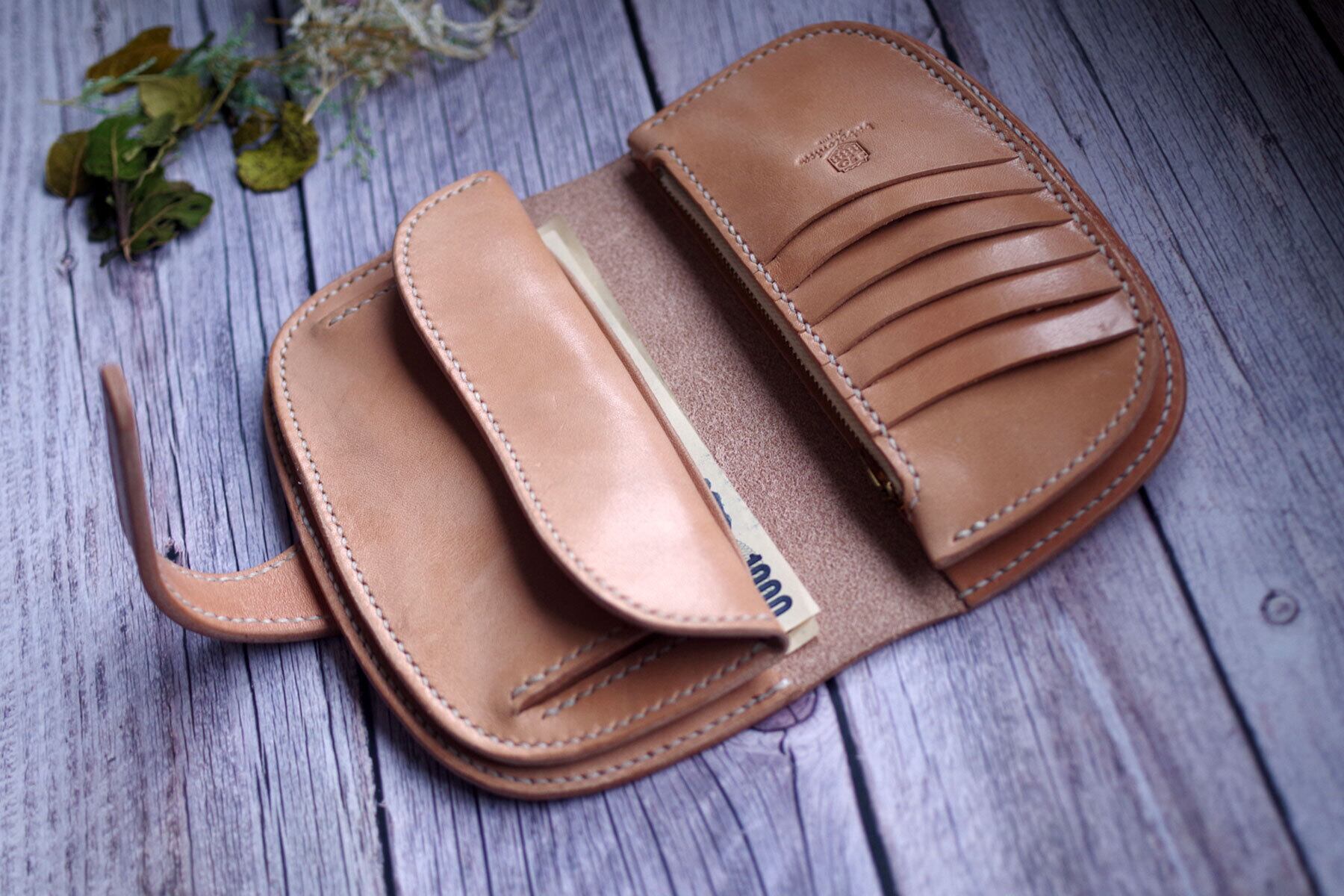 歳末特価★ハンドメイド手縫い ベジタブルタンニンサドルレザー 長財布 6011 受注製作】本革サドルレザーの長財布【ベルト】 | Babylonica