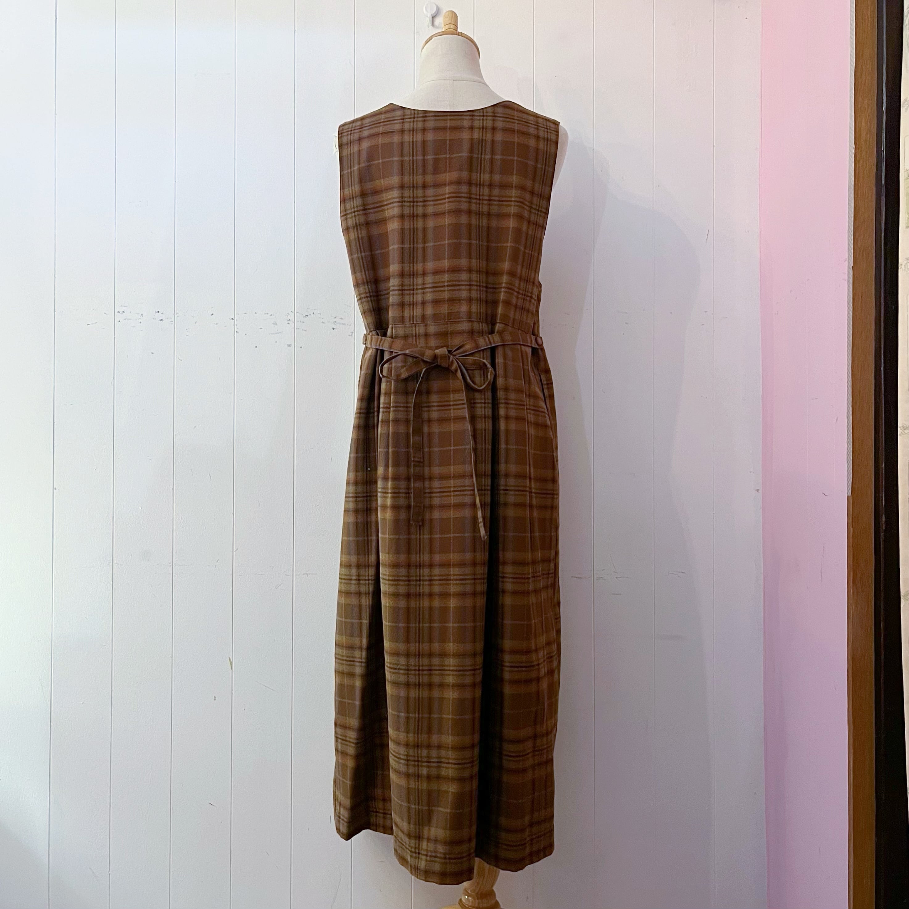 brown check jumper skirt