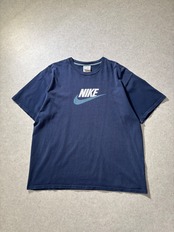 00s nike print tee