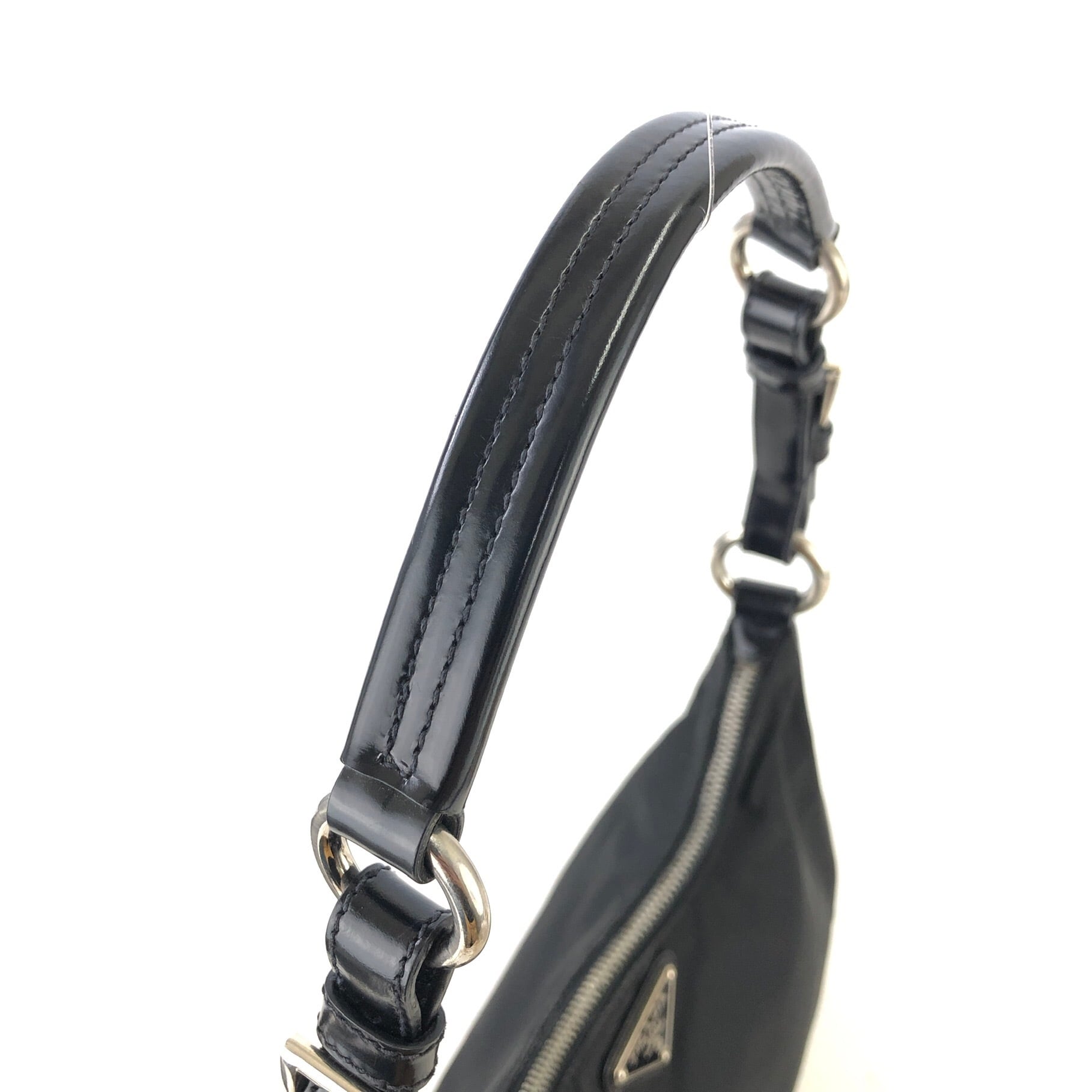 PRADA プラダ トライアングルロゴ ナイロン ホーボーバッグ PRADA プラダ トライアングルロゴ ナイロン ホーボーバッグ