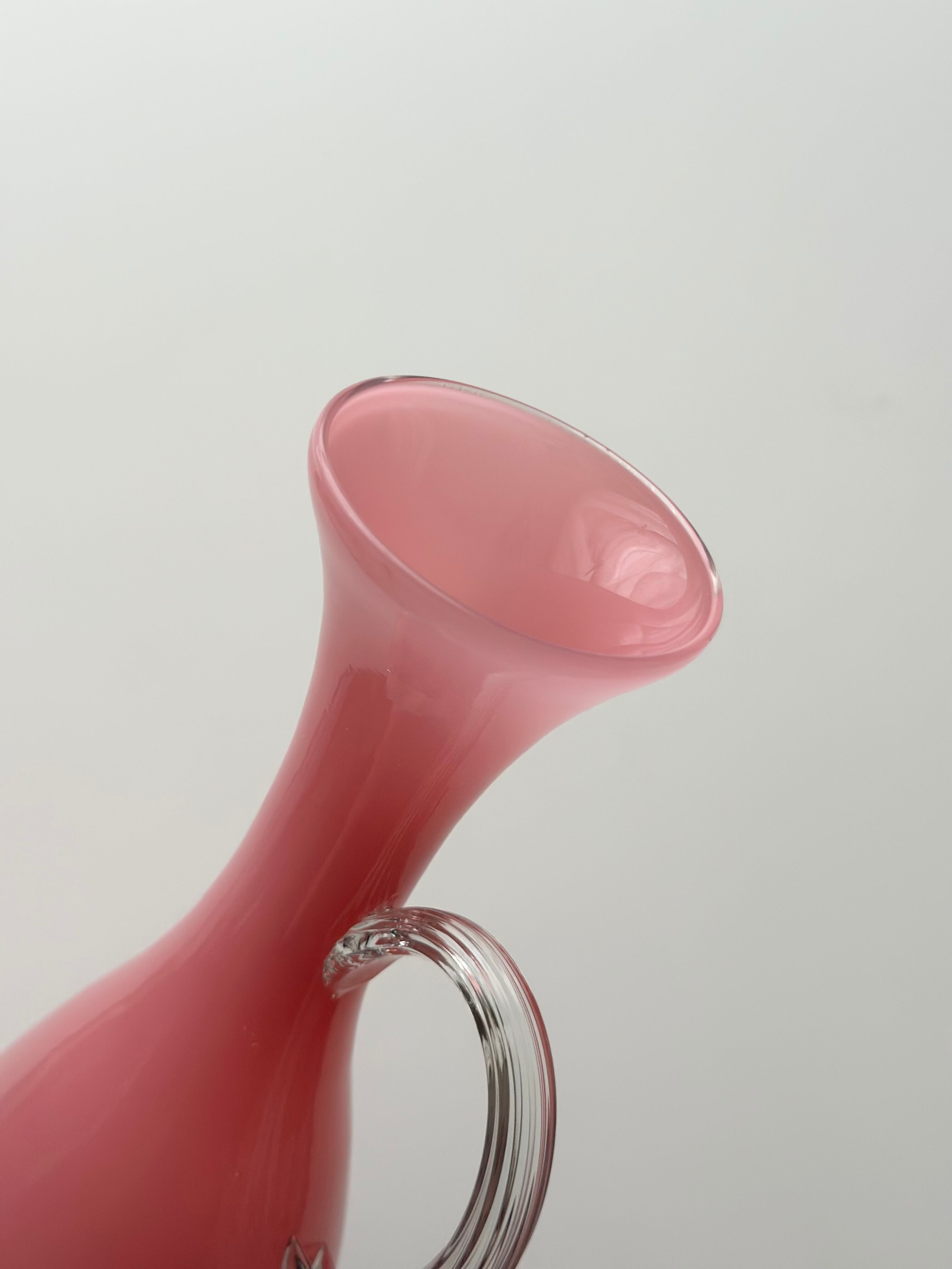 french vintage vase / opaline glass オパリンガラスのフラワーベース