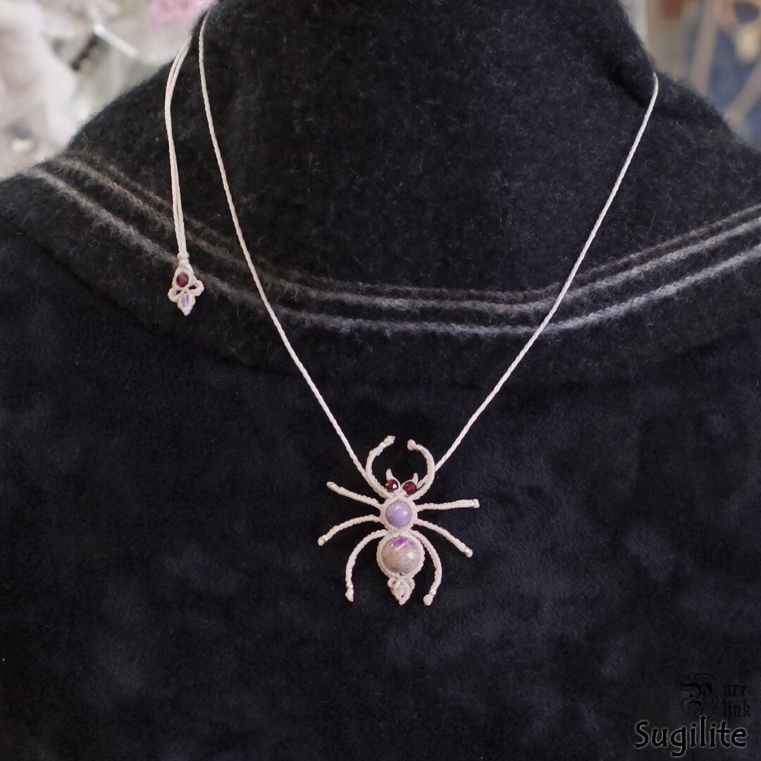 神仏の使い『スギライト』蜘蛛マクラメ編トップネックレス6 | 魔石の部屋