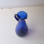 コバルトブルーのピッチャー