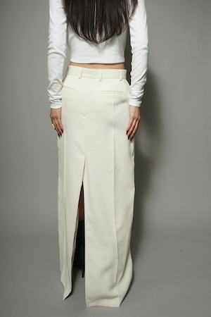 BACK SLIT SKIRT  (IVORY) 2402-37-88