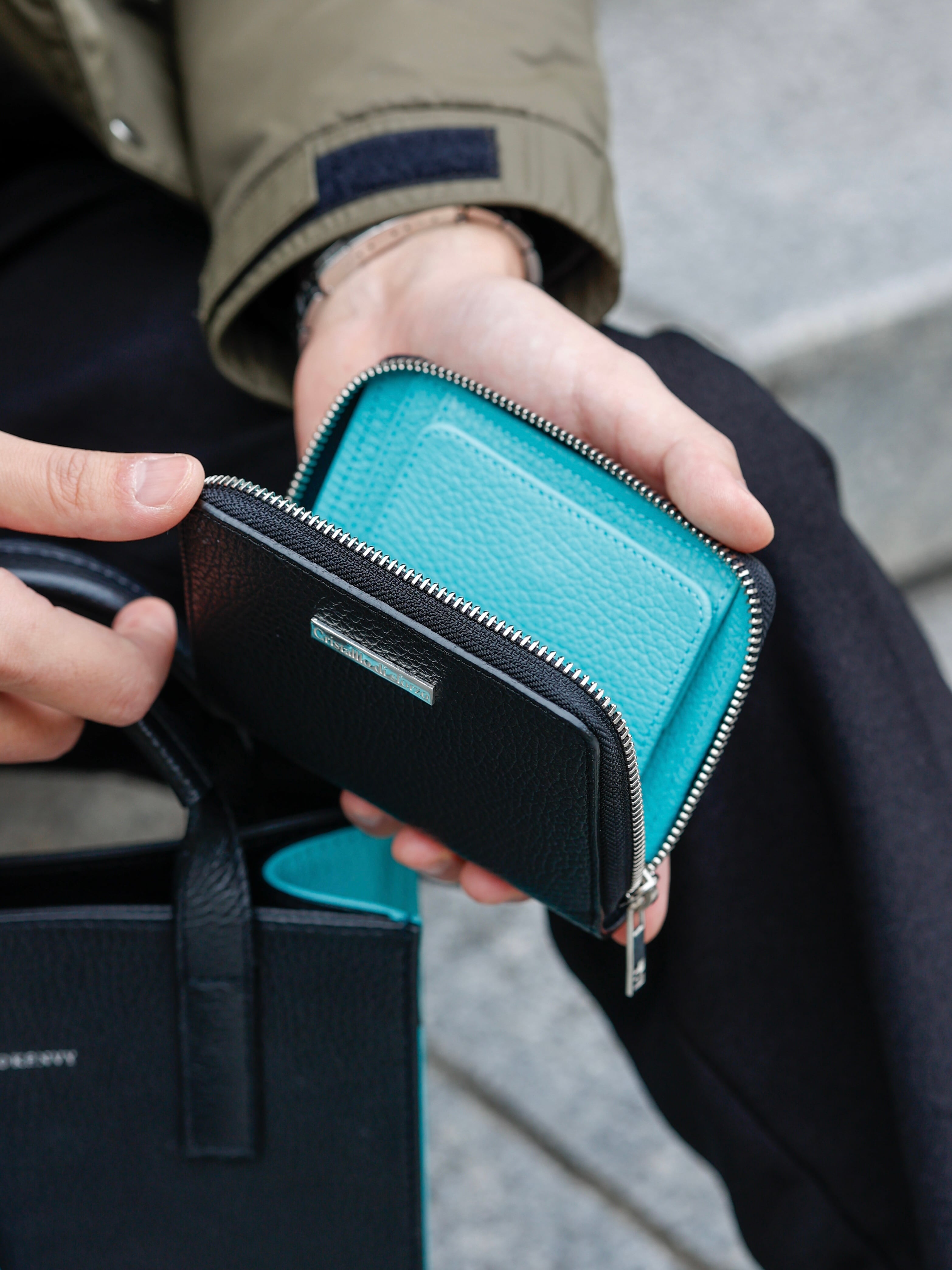即納在庫あり】Italian Emboss Middle Wallet 【イタリア・マスト