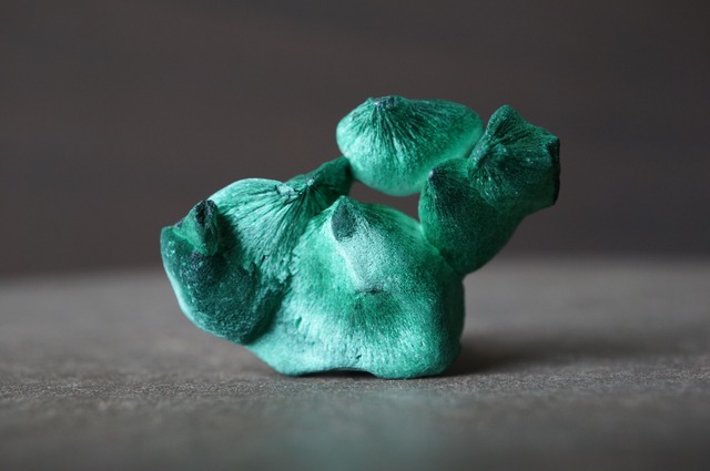 コンゴ産ヴェルヴェットマラカイト Malachite 2113