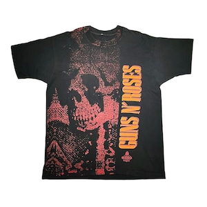 vintage 1992’s GUNS N’ ROSES skull print & embroidery music tee