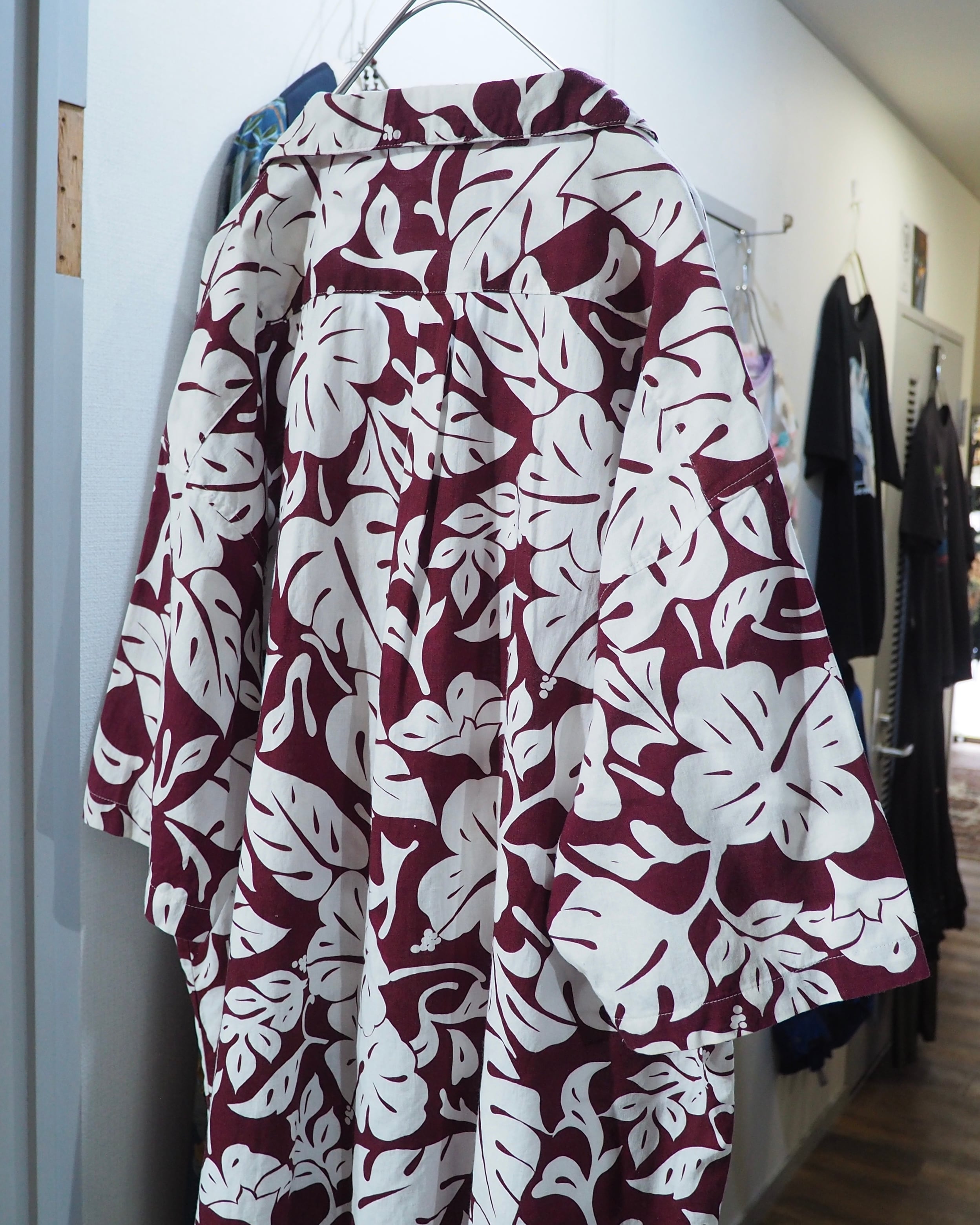 1980 ‐ 90s Piebald Flower all Over pattern vintage SS open collar Shirt