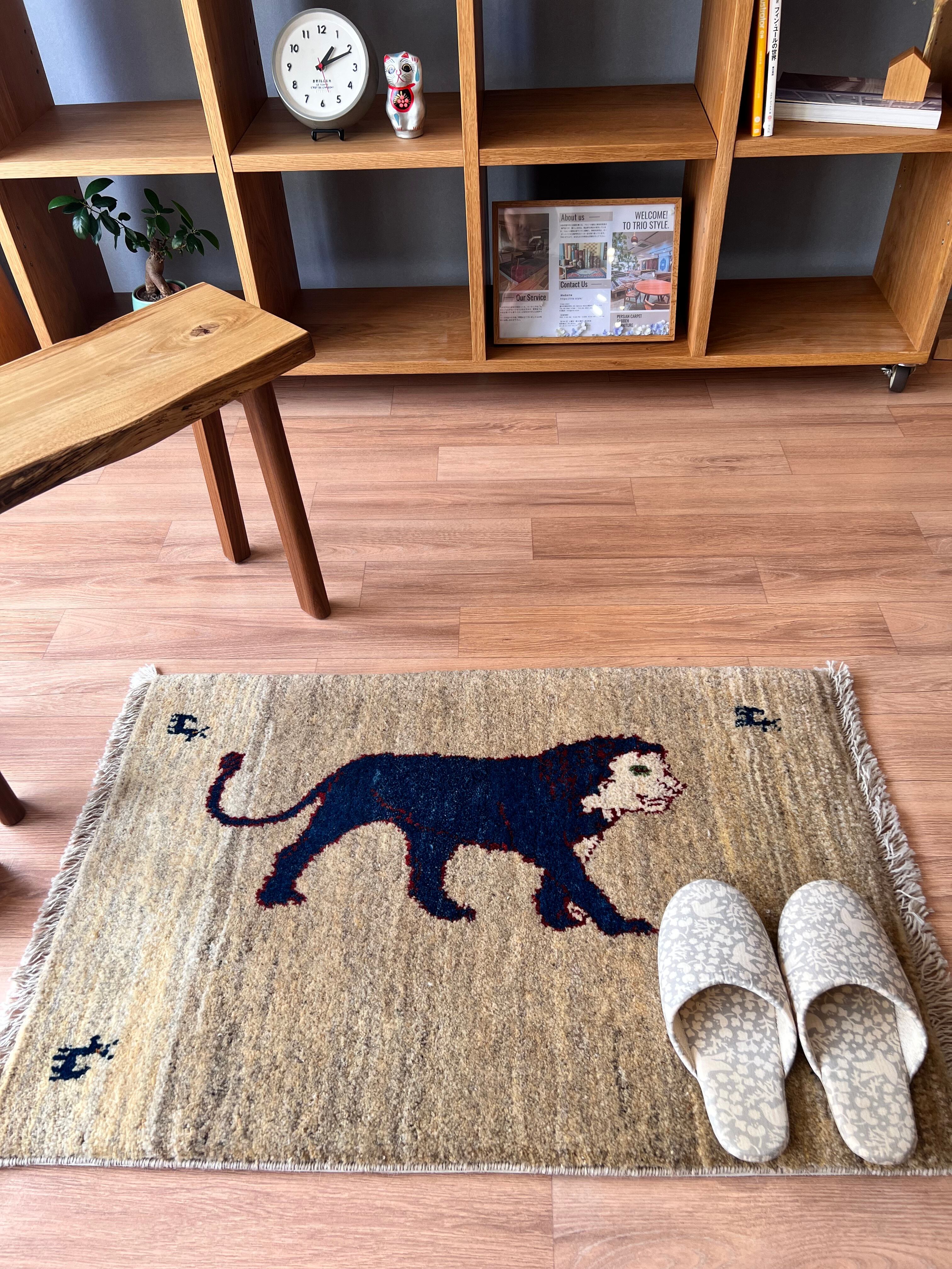 ギャッベ　ラグ　玄関マット 送料無料】【90×60】No.61127 ギャッベ（ライオン）玄関マットサイズ