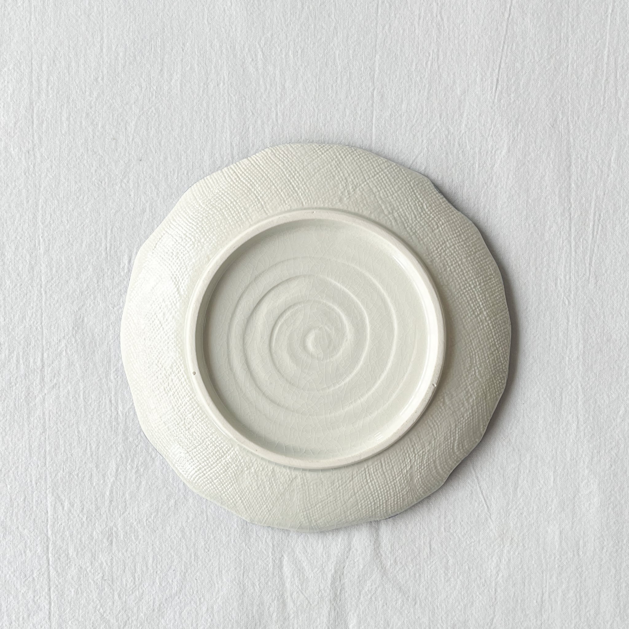 ヒラメ 中皿【15.5cm】 | Kamani | 多治見で営む 美濃焼器のWebショップ