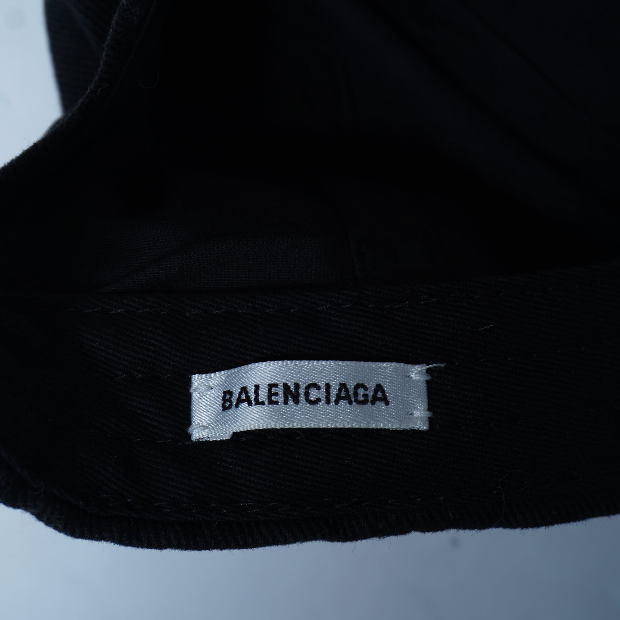 BALENCIAGA】バレンシアガ 
