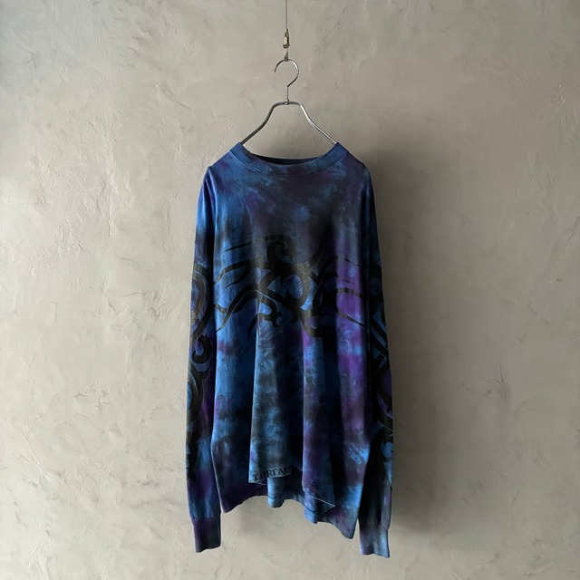 -NAPPY THREADS- 90's tribal print tie dye l/s T-shirt