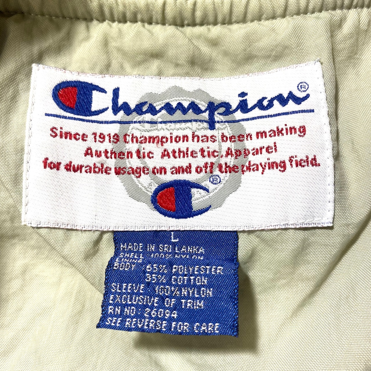 Champion チャンピオン フロントロゴ 刺繍 Vネック ナイロン ウォーム 