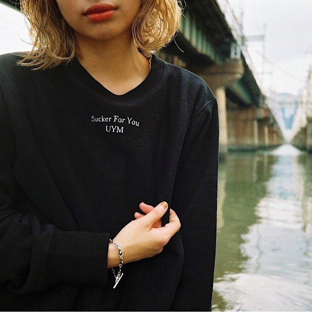 18a/w "SUCKER FOR YOU" Crew Neck Sweat Black