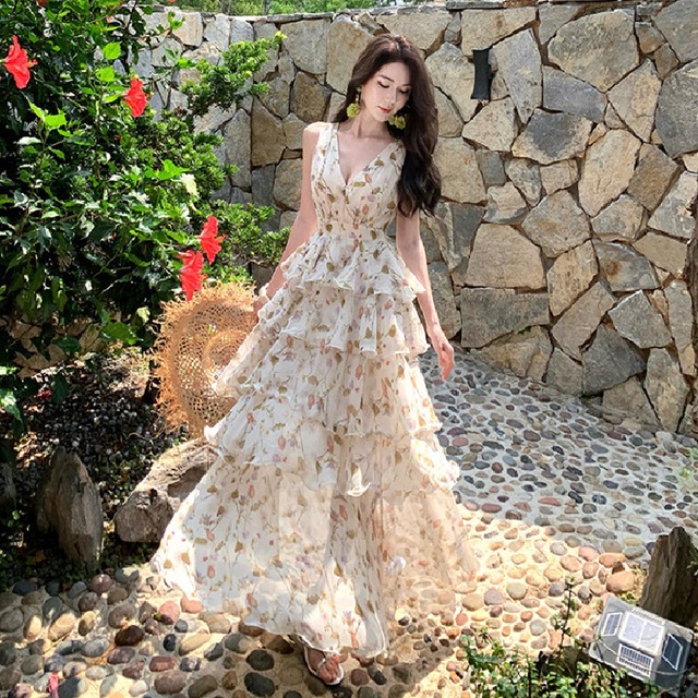 【SummerVacationシリーズ】ティアードワンピース 花柄 Vネック 美人度アップ S M L