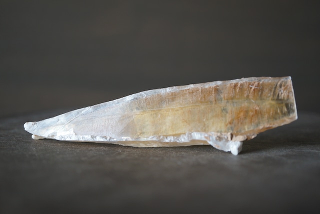 スペイン産バイカラーセレナイト Selenite 1076