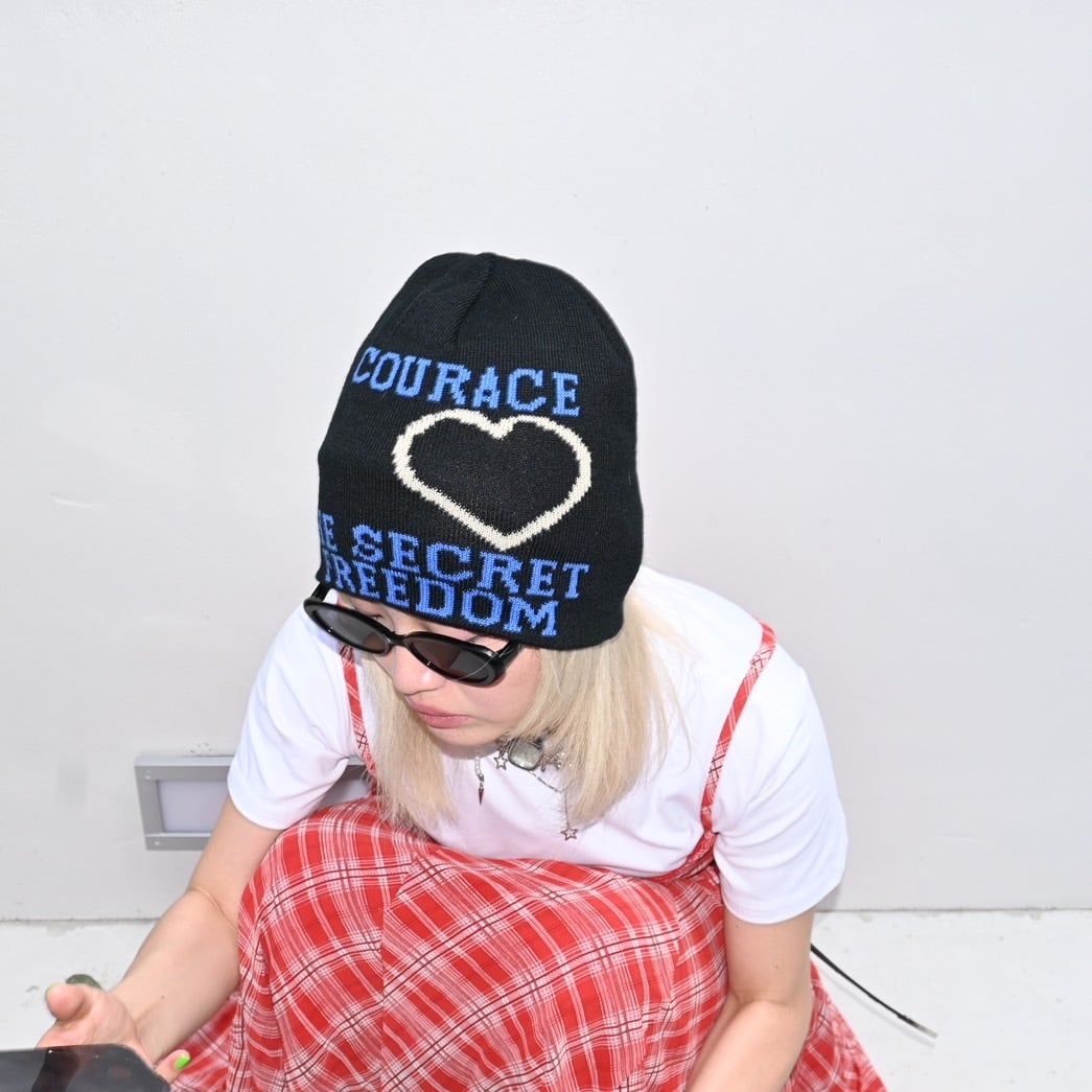 フェデーリ❤︎カシミヤ❤︎ニット帽❤︎ネイビー ❤︎ストライプ ハートプリント ニット帽 ビーニー_LN03487 | lanan(ラナン)