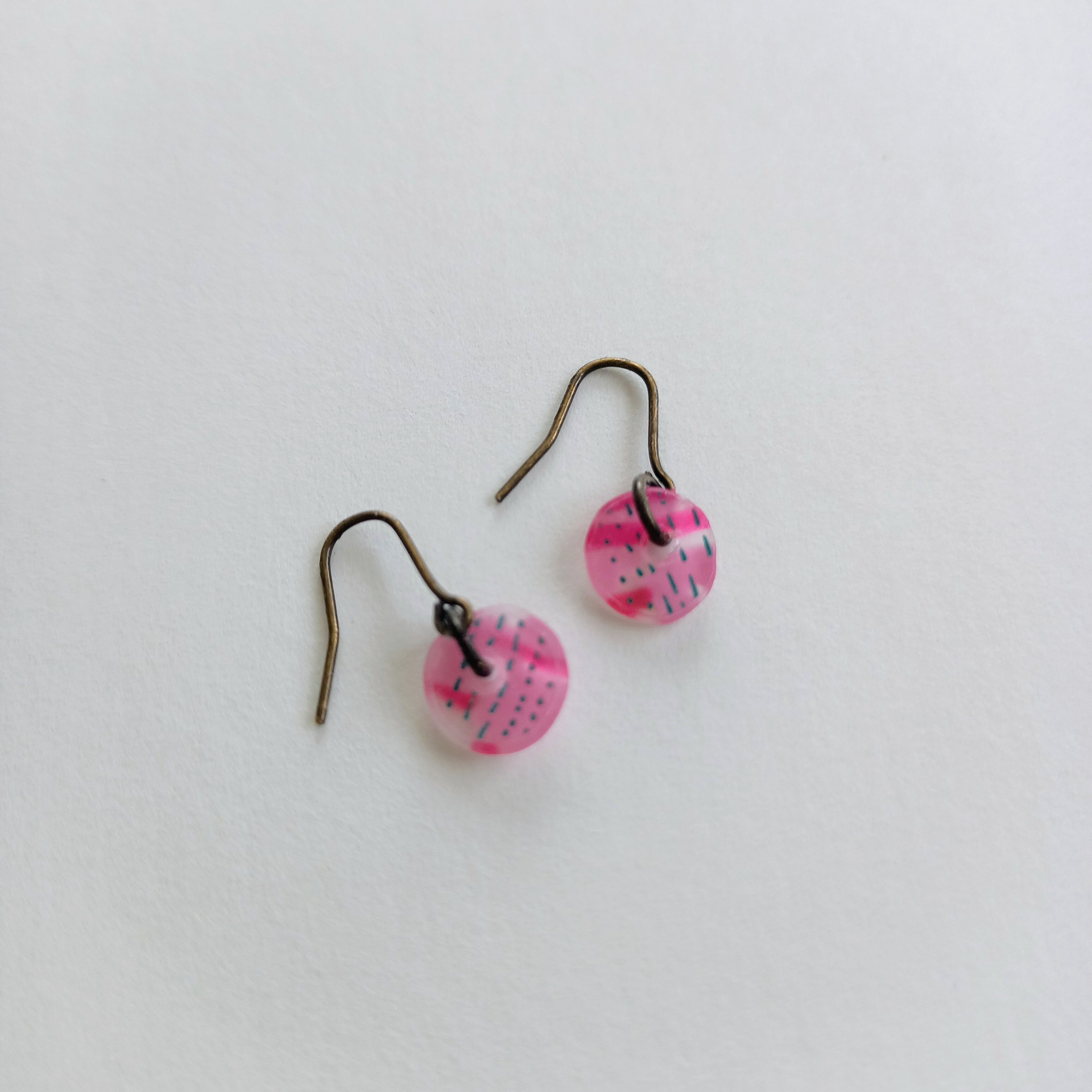 カケラ　揺れるピアス　「モヨウ」