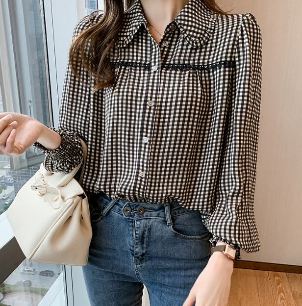 トップス シャツ ブラウス 袖あり 長袖 ボリューム袖 パフスリーブ Vネック 襟付き 刺繍 前開き かわいい シンプル カジュアル おしゃれ かっこいい レトロ 大人可愛い 大人女子 ラフ マニッシュ ボーイッシュ ガーリー 個性的 クール 柄 チェック柄 春 秋 シーズンレス 10代 20代 30代 40代 50代 レディース 女性用 学生 通学 デート お出かけ 女子会 休日 アウトドア 旅行 着回し 普段使い 韓国系 オルチャン 楽ちん S M L XL 2XL 大きいサイズ 黒 ブラック