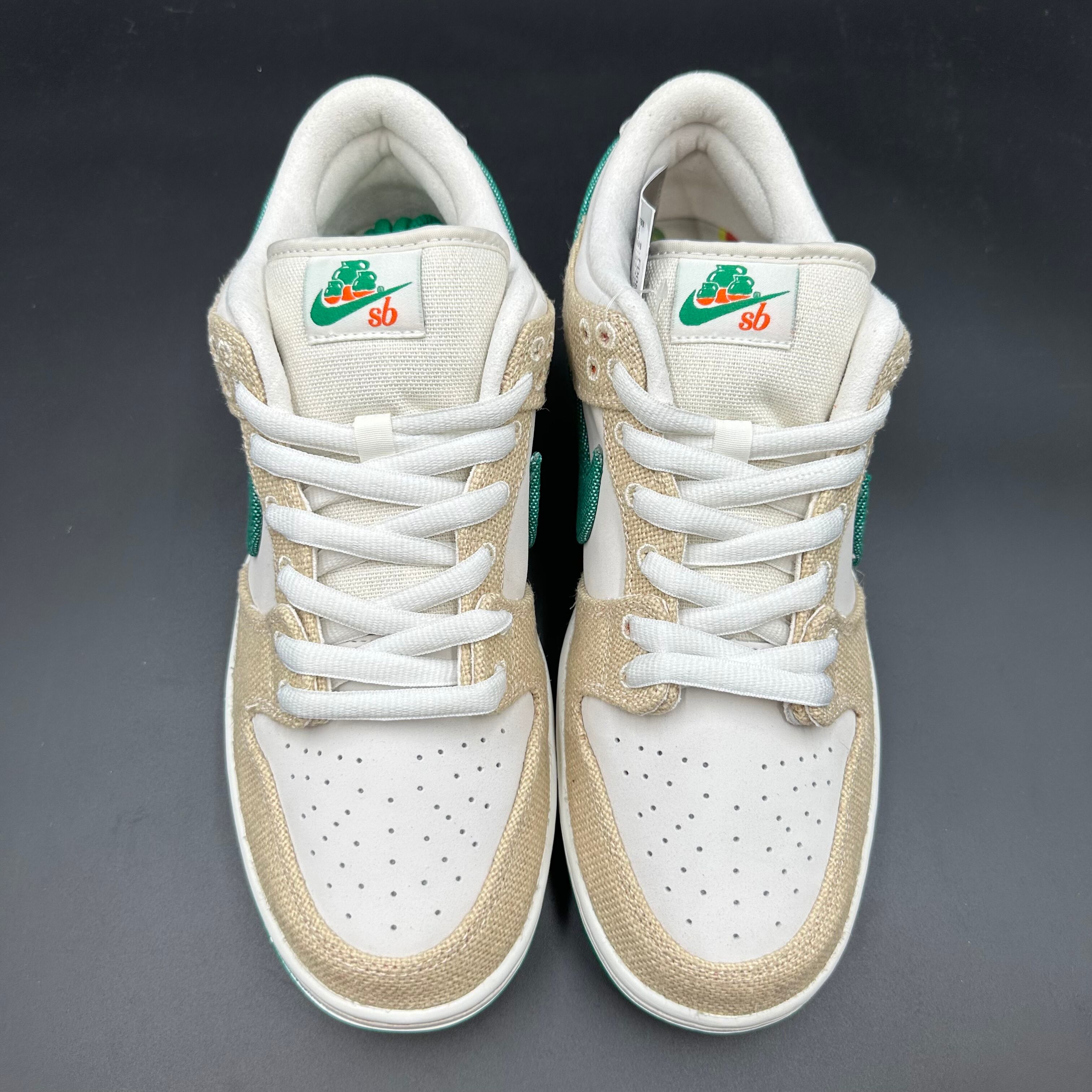 JARRITOS SB DUNK LOW PHANTOM AND MALACHITE FD0860-001 | Nova Plug