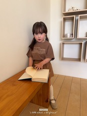 韓国子供服 / BANANA J / 26Autumn / ピグメント レタリングTシャツ / 秋服 / キッズ *XS~JS*