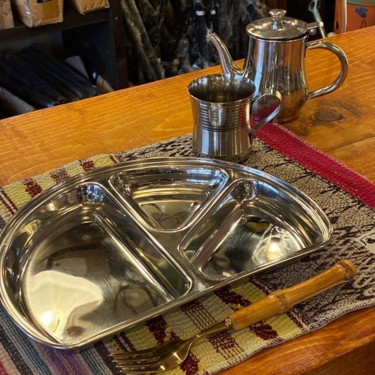 India Stainless Steel Lunch Tray Semicircle, Semicircular Divided Stainless Steel Lunch Plate, Outdoor Single Plate　