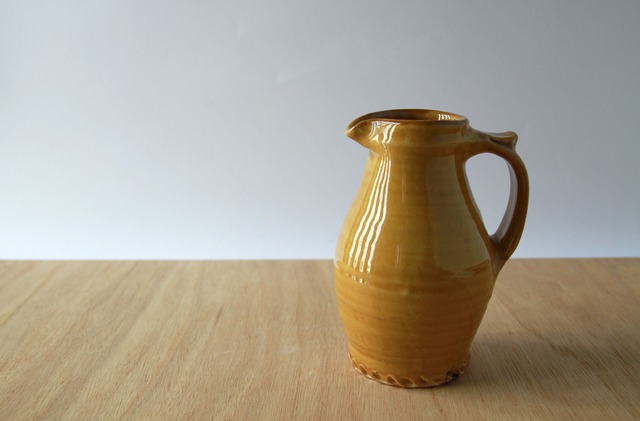 黄釉ピッチャー【湯町窯_R8】No.2