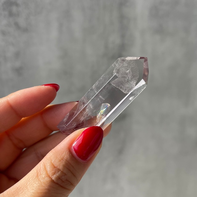 ブラジル・バイーア州コルデイロス産 パープルファントムアメジスト｜全面ポリッシュポイント