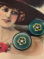 20mm Japanese ヴィンテージボタン グリーン×ゴールド フラワー ストーン 樹脂ボタン 昭和レトロ アクセサリーパーツ 装飾材 カルトナージュ