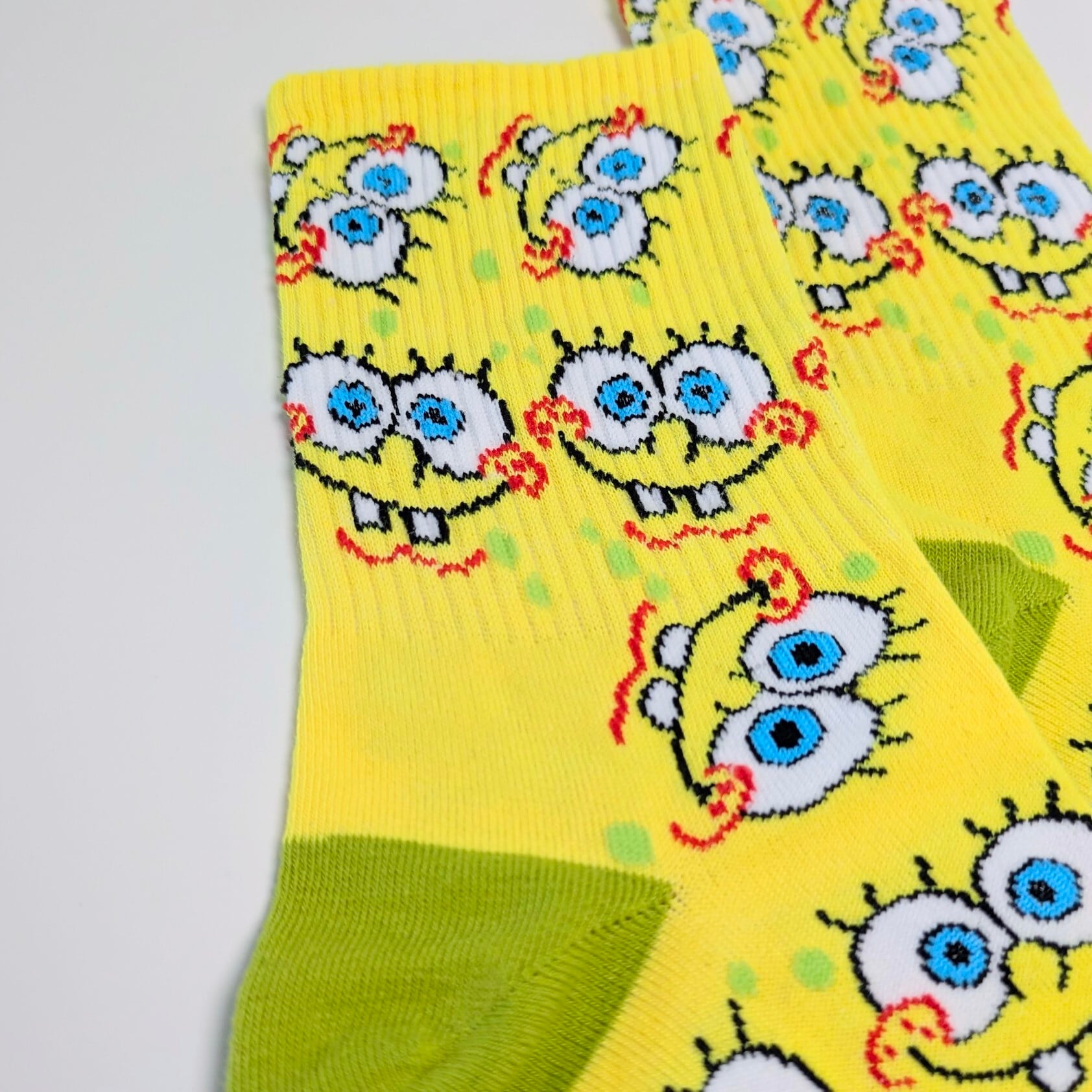 ♧【 crew socks / クルーソックス 】SpongeBob SquarePants ( スポンジボブ ) / スポンジボブ 靴下 / ソックス〚アメリカン雑貨 アメトイ〛