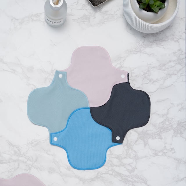 FOLLISSI Daily(おりもの用布ライナー)ミントグリーン