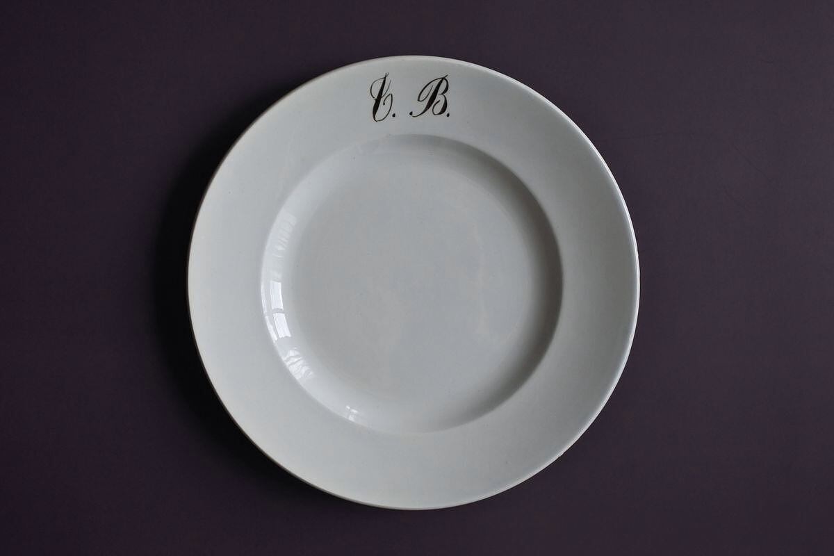 C.1896-1952 French Plate, Saint Amand et Hamage Nord A