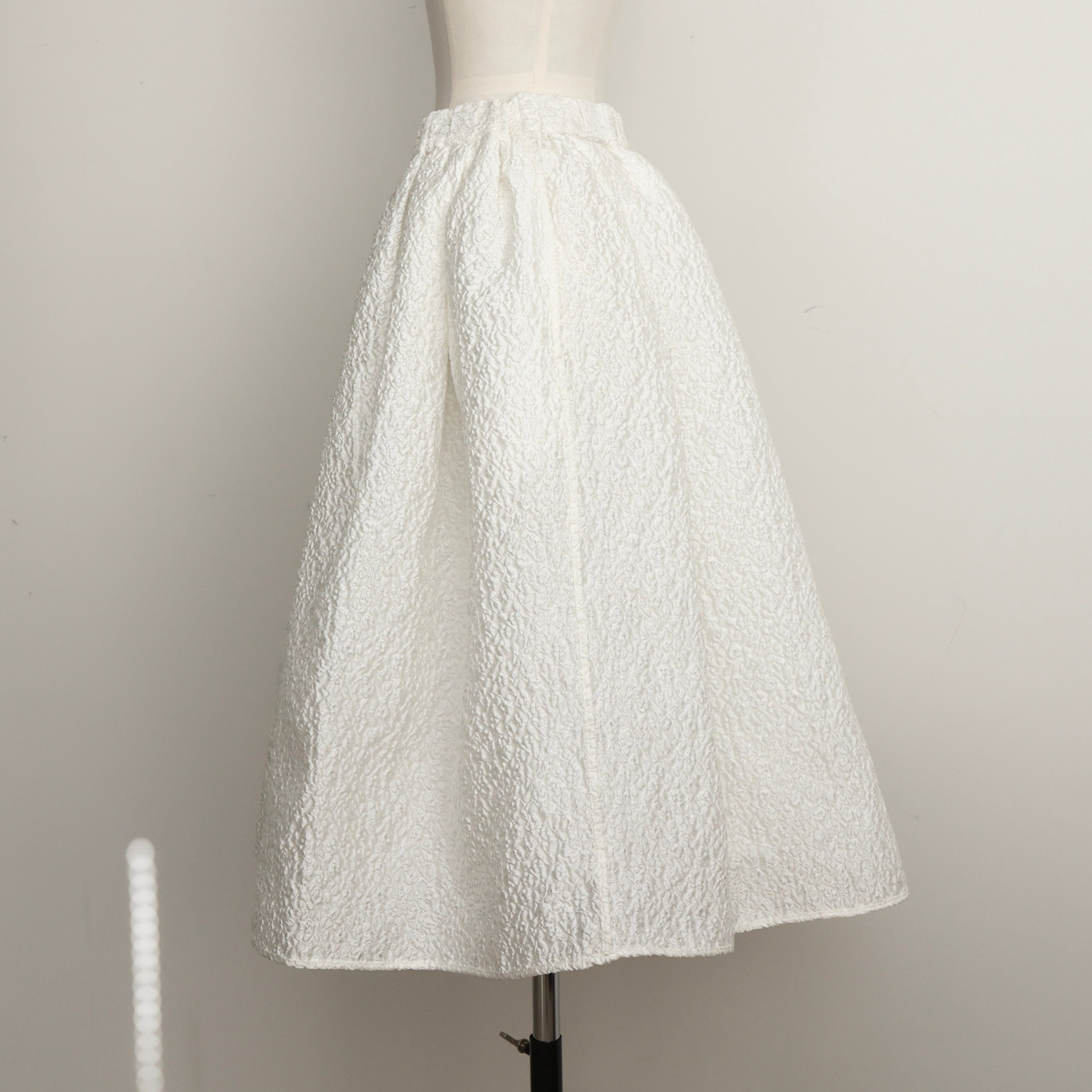 GPS-333 Flower Gloss Skirt White | gypsohila