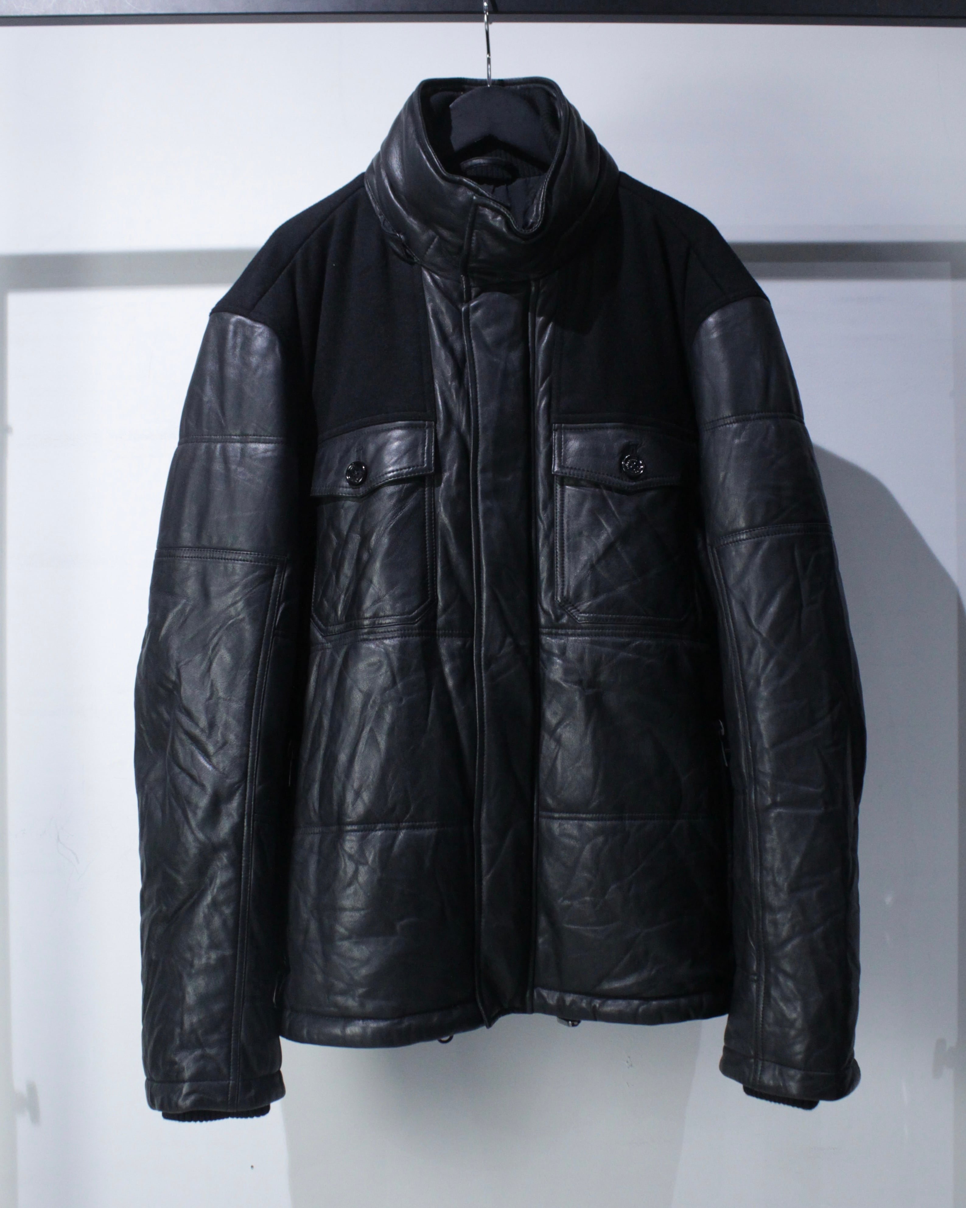 Caka BLACK】“BOSS HUGO BOSS” Wool Switching Lamb Leather Down