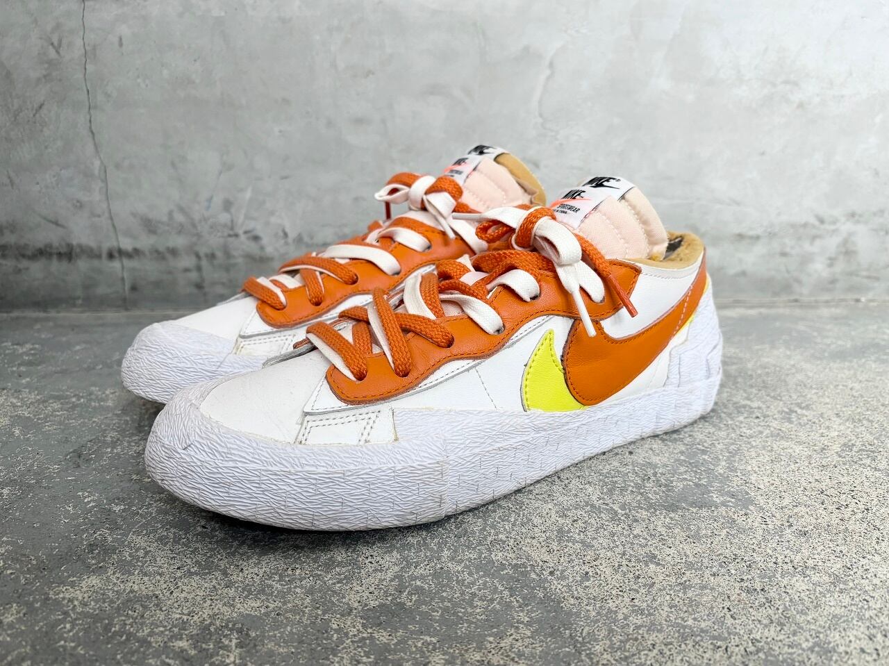 2021 NIKE × sacai BLAZER LOW WHITE/MAGMA ORANGE