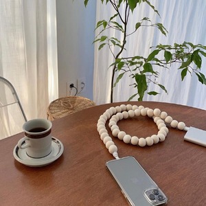 Log beads mobile phone cable