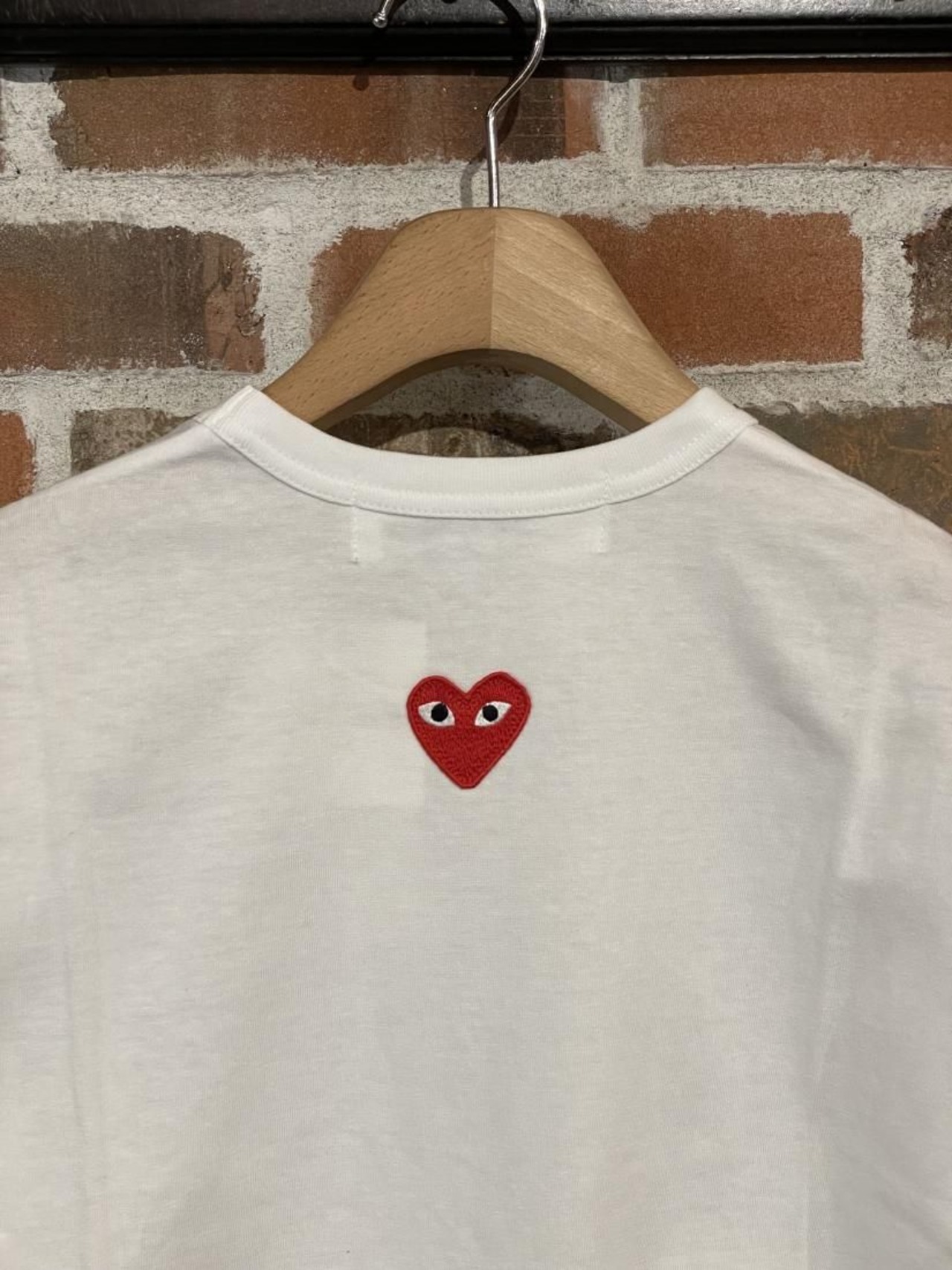 【PLAY COMME des GARCONS】T340 バック赤エンブレムTEE