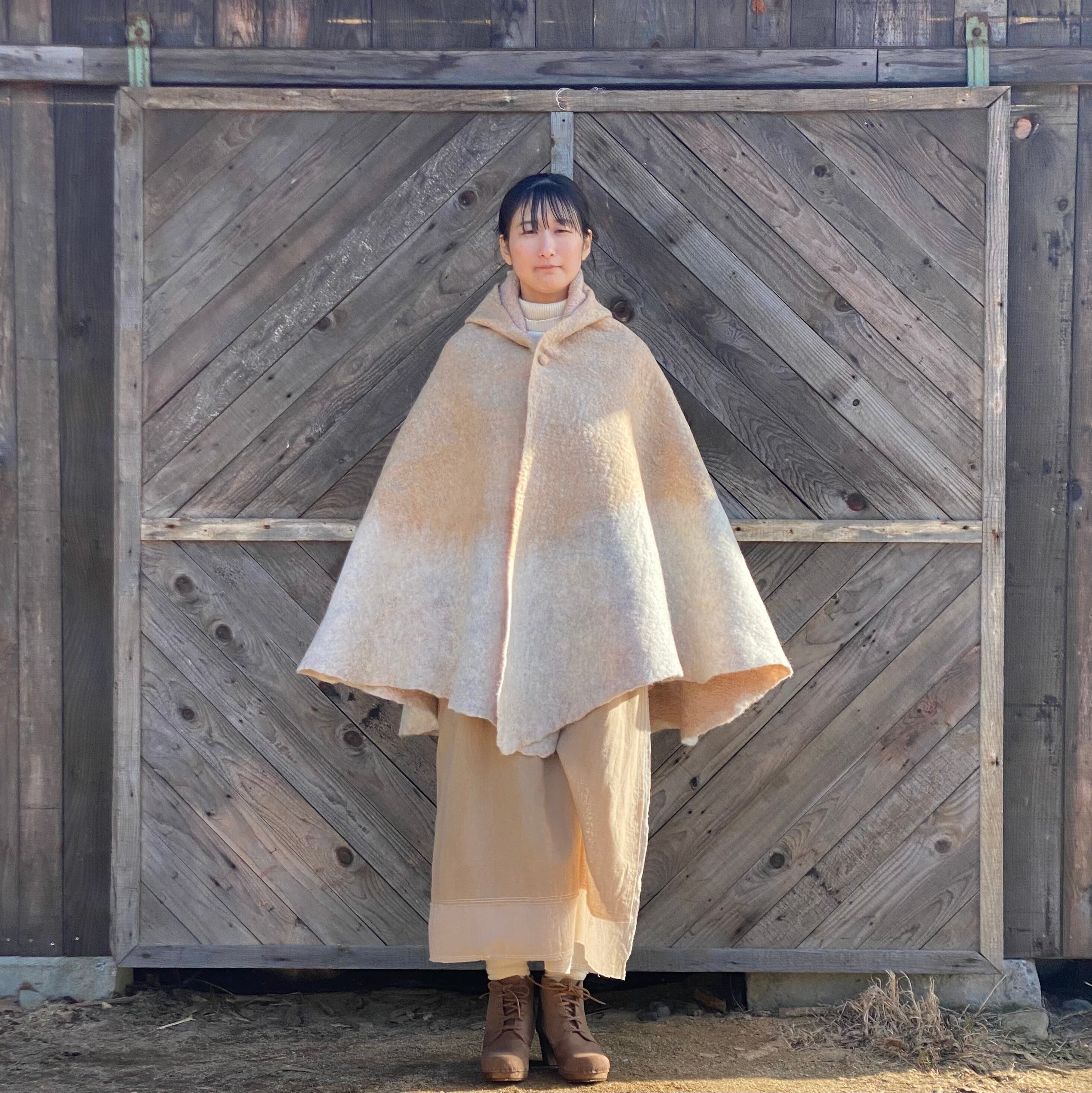 SWHL24002 フード付きボタンショール Lサイズ ベージュ×グレー