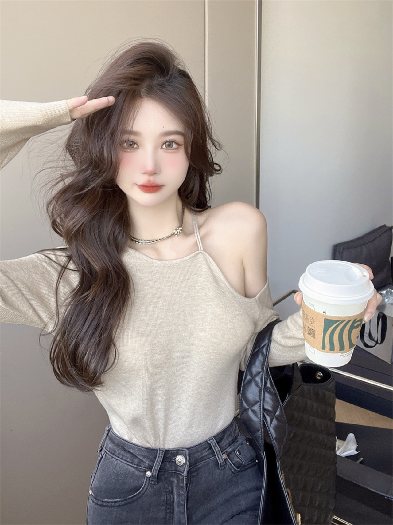 スタイルアップオフショルニット　UH00021