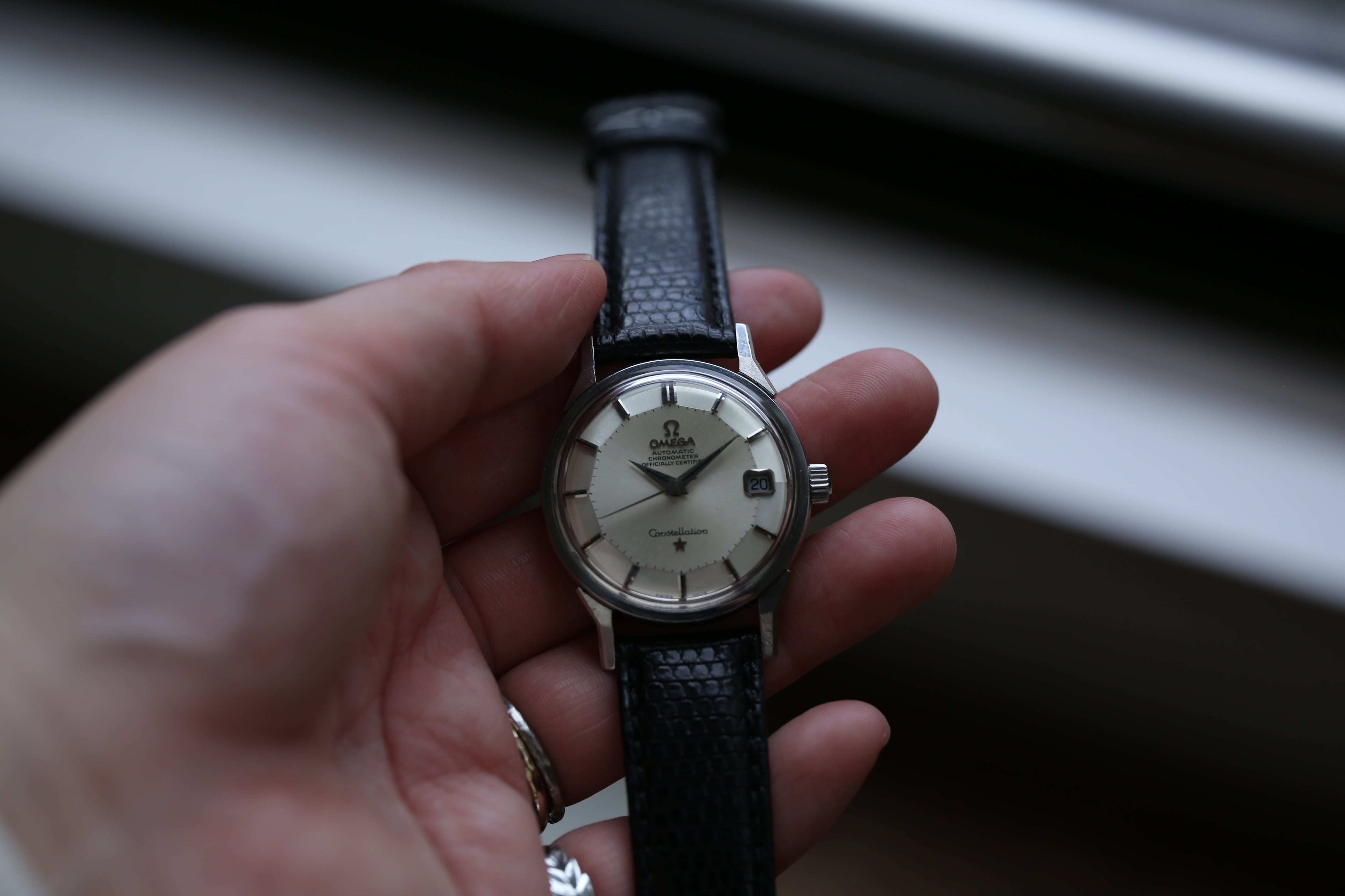 OMEGA】 1972年製 オメガ コンステレーション 12角 デイト ブラック