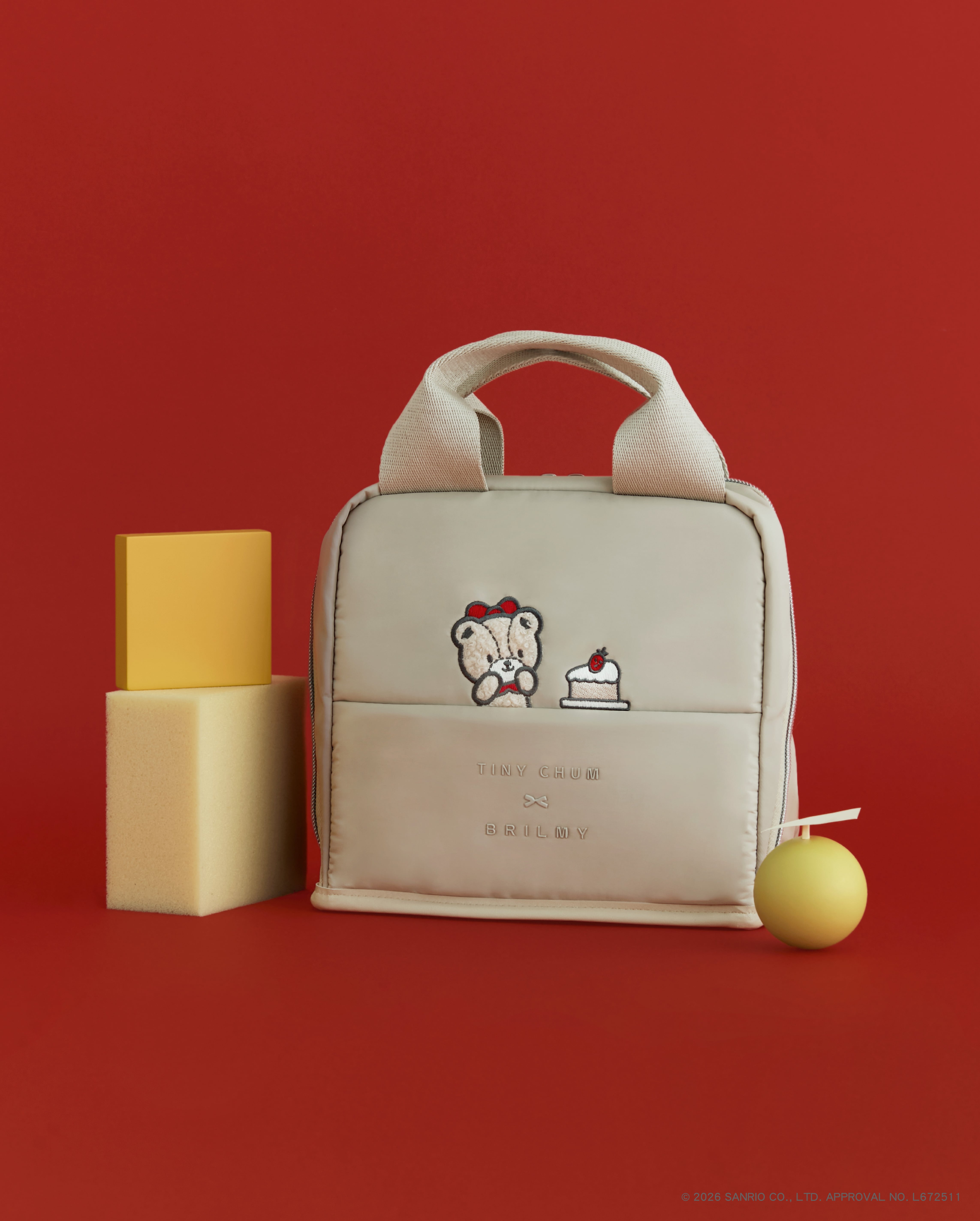 HELLO KITTY × BRILMY ZUBORA STAND POUCH | BRILMY