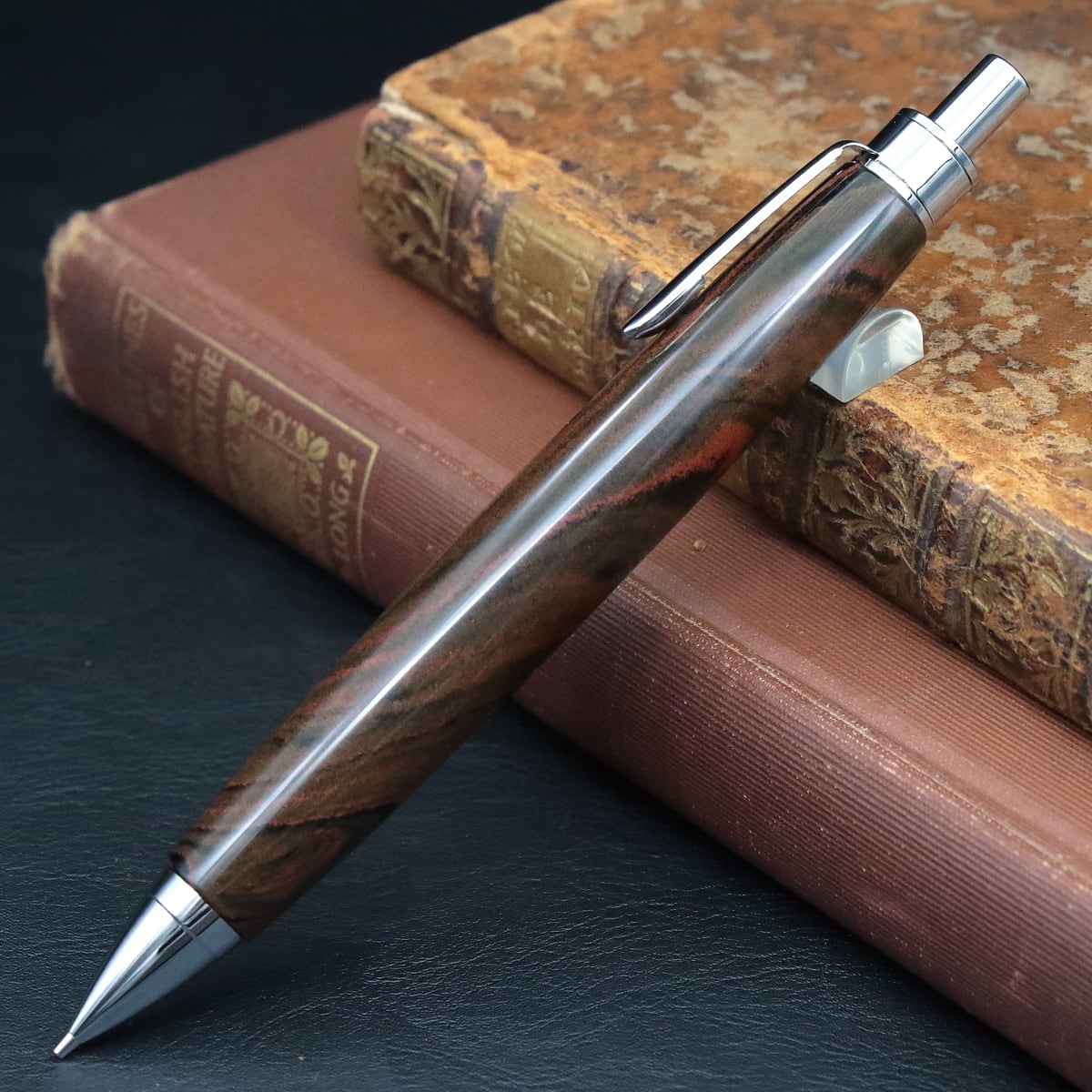 「時代を超える懐古的素材エボナイト 柿渋色・Pencil 0.5mm」 手作りシャープペン Viriditas 手作りペン