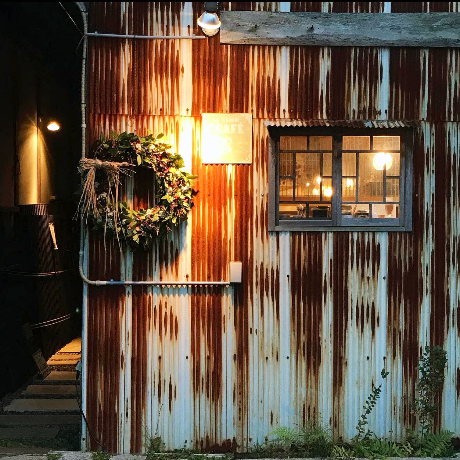 大きな看板リース<オーダーメイド> | fukukoto草と蔓の照明店