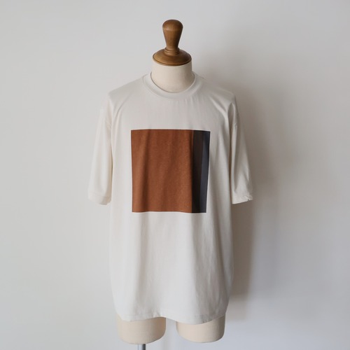STILL BY HAND “ Gradient Graphic TEE ( Light Beige )”