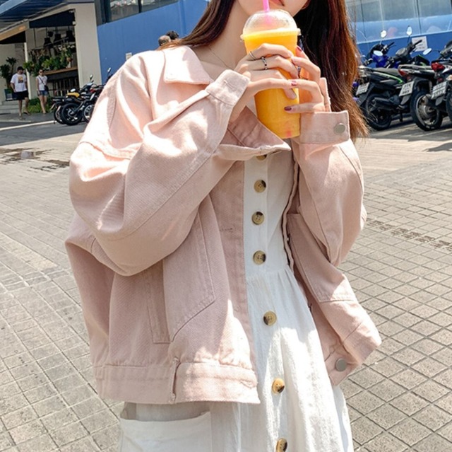 アウター レディース 送料無料 ジャケット 長袖 ショート丈 デニム かわいい 大人可愛い カジュアル 清楚 フェミニン おしゃれ お洒落 おとな ナチュラル こなれ感 メンズライク ラブリー キュート ガーリー ヴィンテージ 抜け感 主役級 存在感 学生 通学 デート お出かけ 女子会 休日 旅行 散歩 カフェ巡り お買い物 S M L ピンク 春 夏 秋 10代 20代 30代 韓国 韓国系 着回し 普段使い 重ね着 ファッション コーデ トレンド 流行 インスタ映え