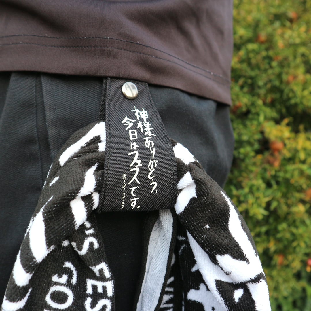 テーラーメイド　フェンダーコラボ　カラビナ付きタオル NEW DESIGN! TGIF! カラビナ付きタオルホルダー | フェスバッグ