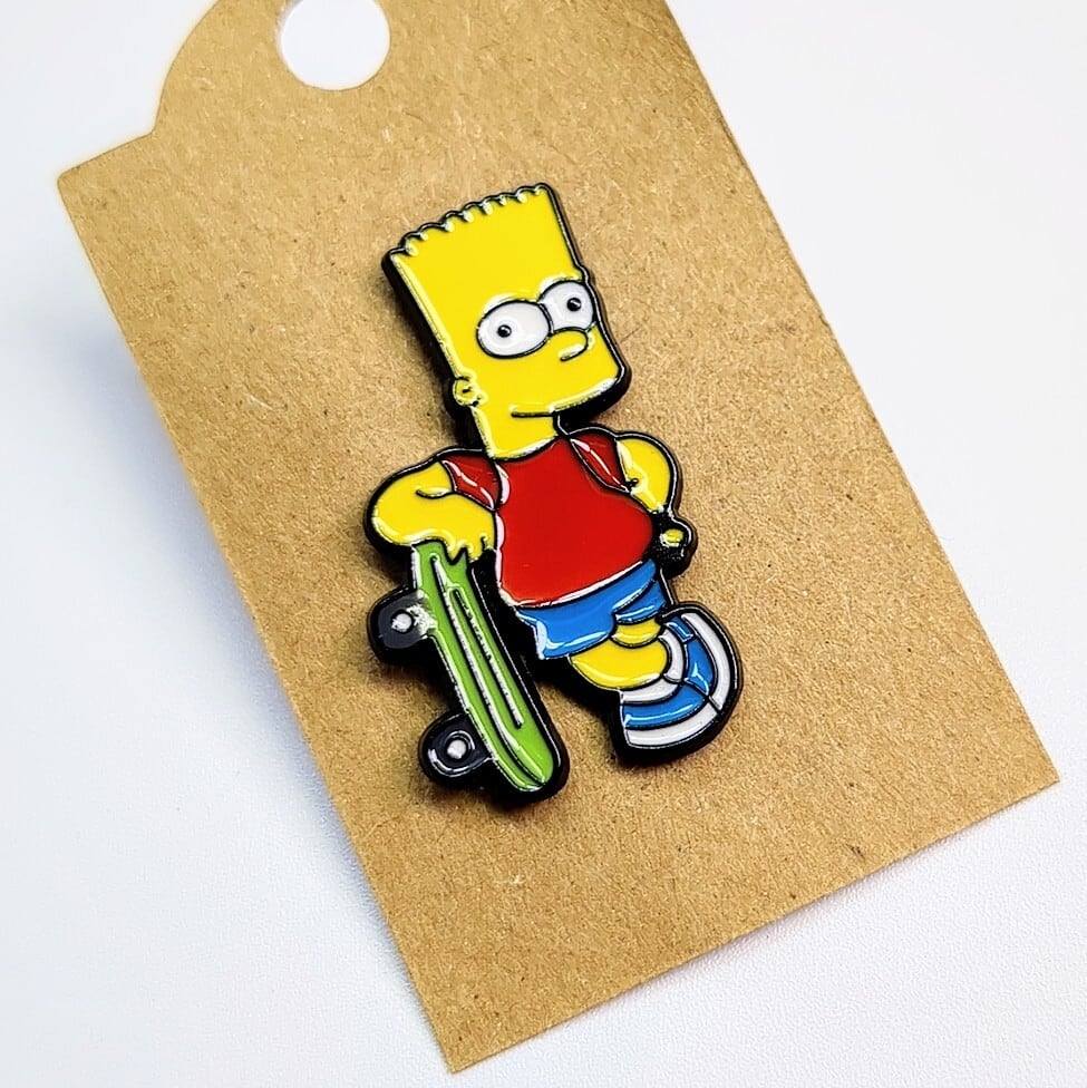 送料無料！ ★ピンズ PINS★ピンバッジ 【The Simpsons（ザ シンプソンズ）】バートシンプソン / Skateboard〚アメリカン雑貨 アメトイ〛